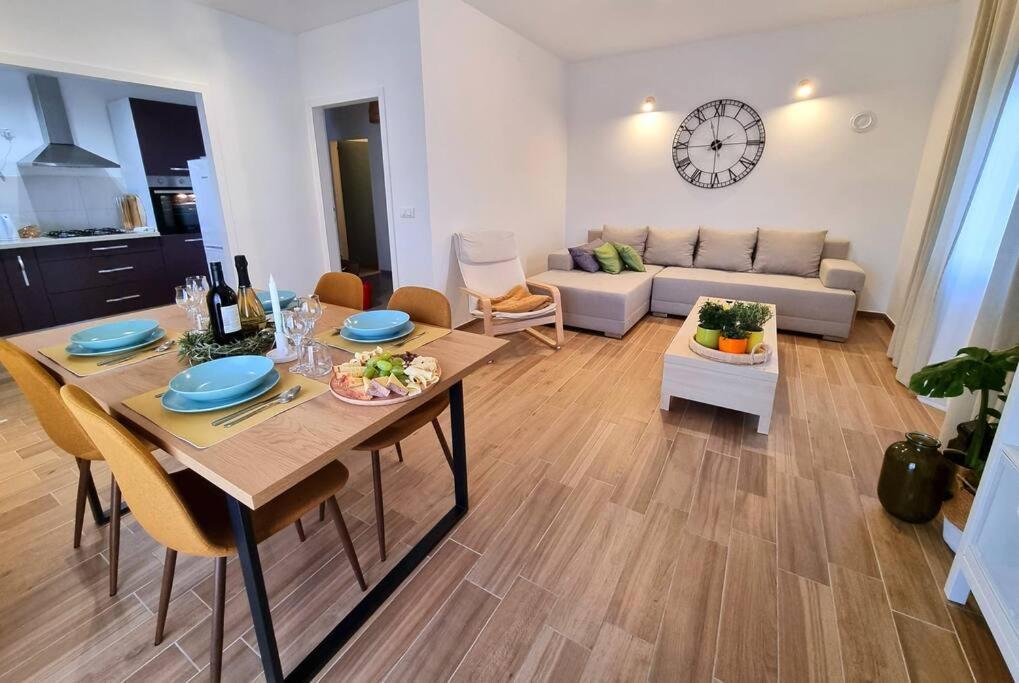 Apartament Chi Chi Pula Zewnętrze zdjęcie
